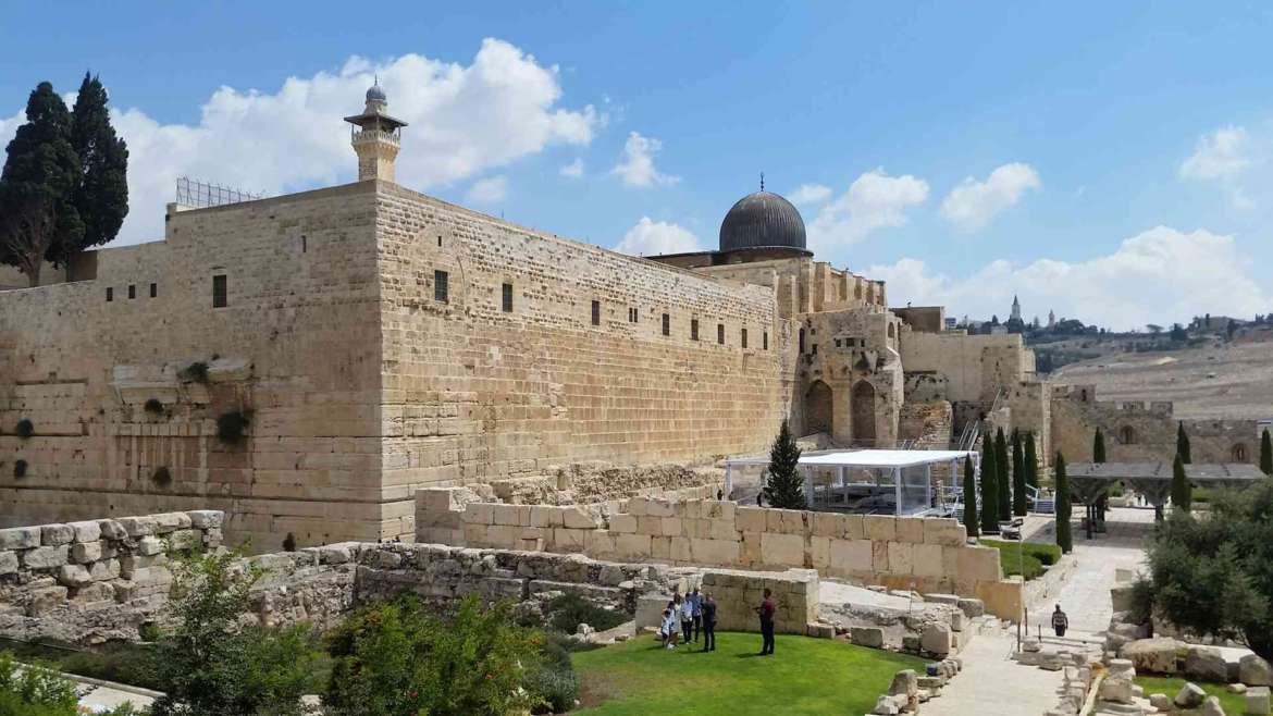 Visit Jerusalem, see the Southern Wall of Temple Mount
