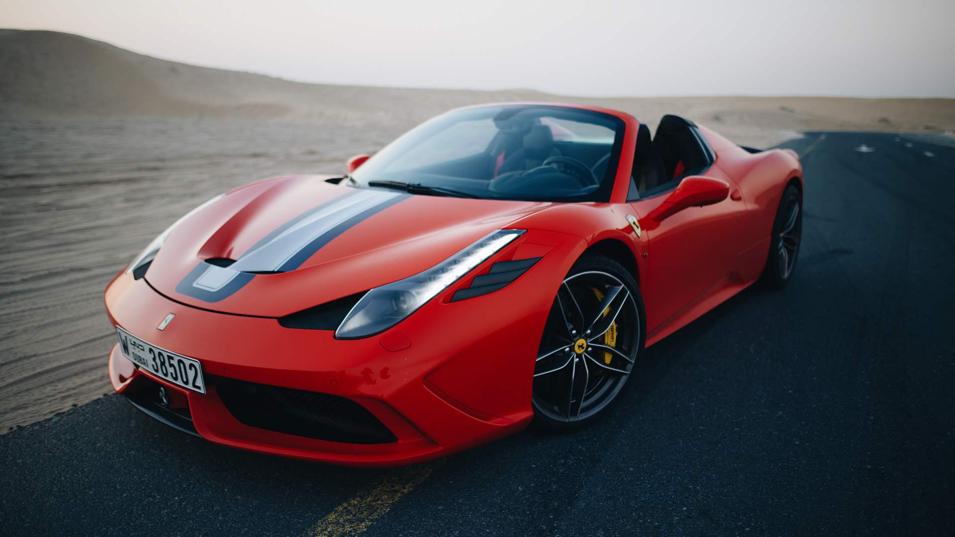 Explore Dubai by Car: A Memorable Journey through the City of Wonders