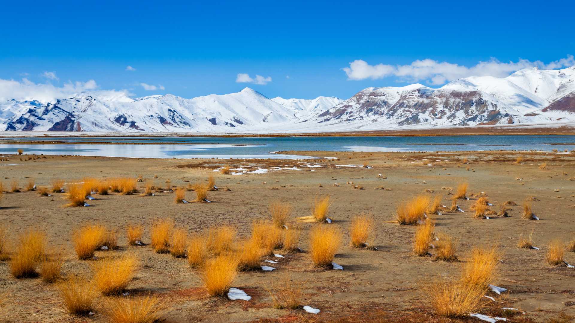 Shorkul Lake