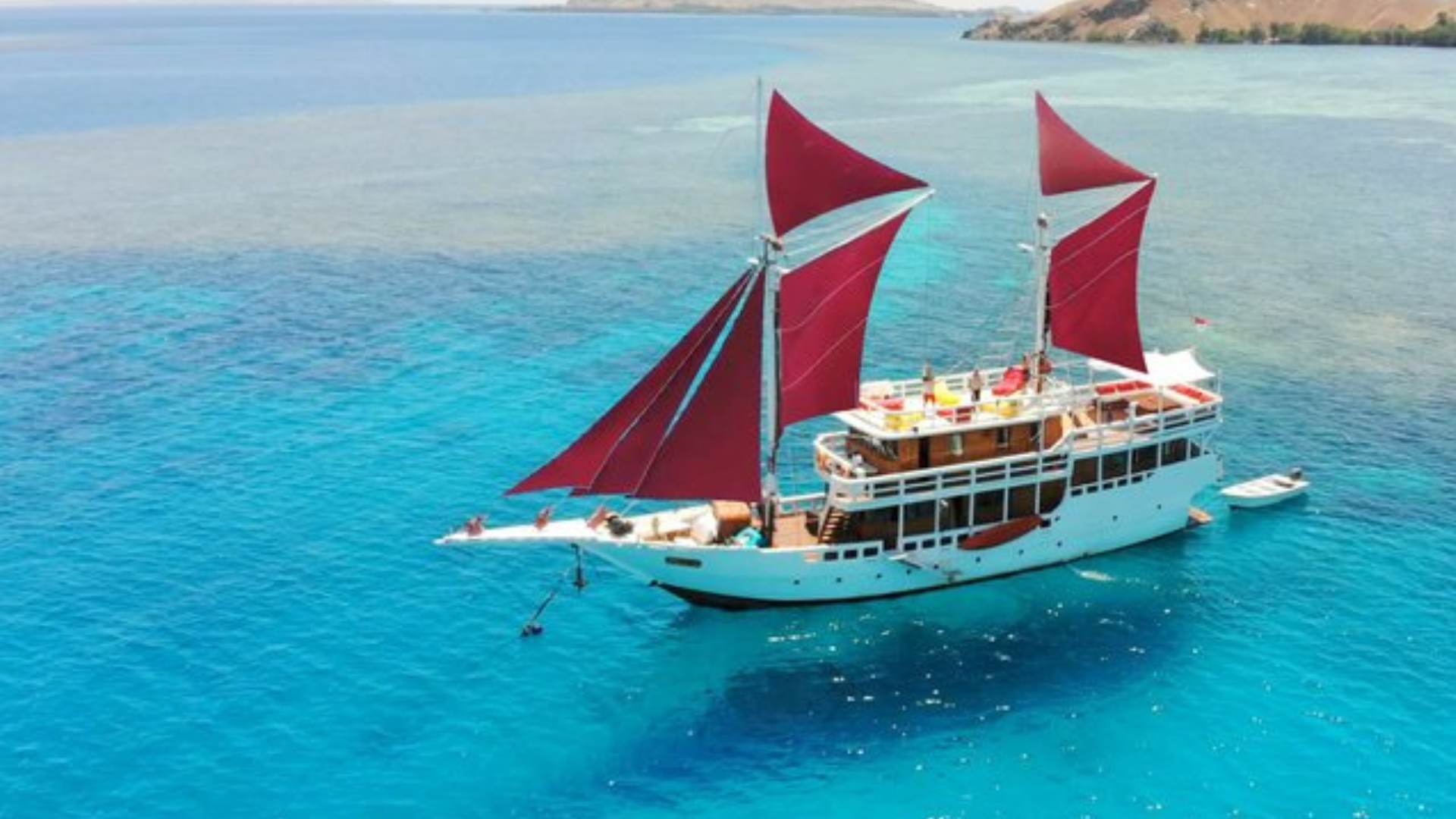 Maki Boat