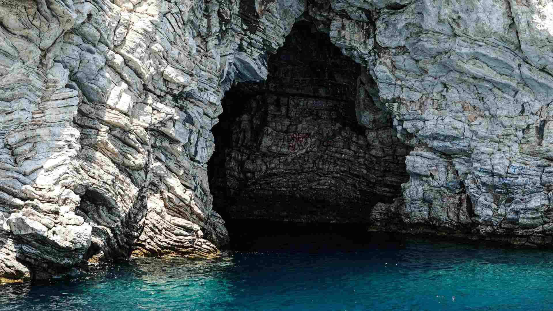 Phosphorus Cave