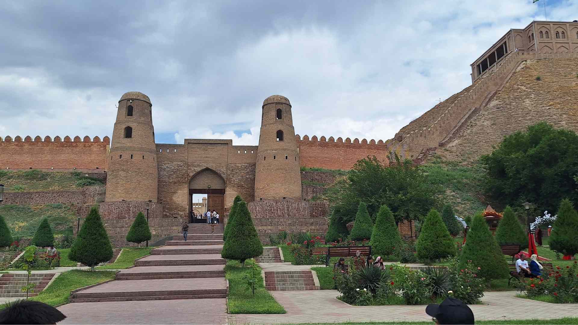 Hisor Fort